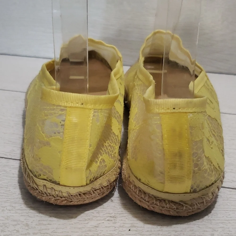 Schutz 9 yellow lace flats loafers espadrilles